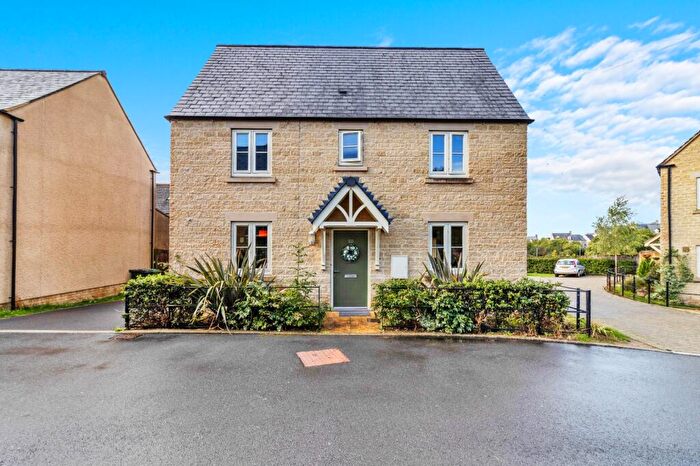 3 Bedroom Detached House To Rent In Gardner Way, Cirencester, Gloucestershire, GL7