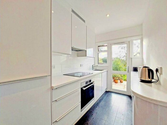 3 Bedroom Terraced House To Rent In Rayners Lane, HA2