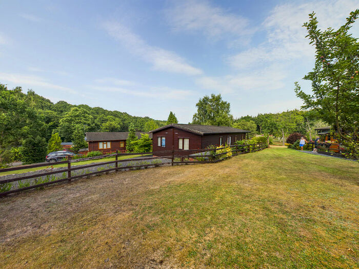 2 Bedroom Park Home For Sale In Kinlet Nr Bewdley, DY12