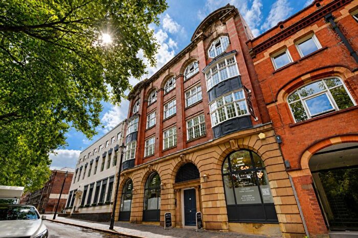2 Bedroom Apartment For Sale In Cambrian Place, St Pauls Square, Birmingham, B3