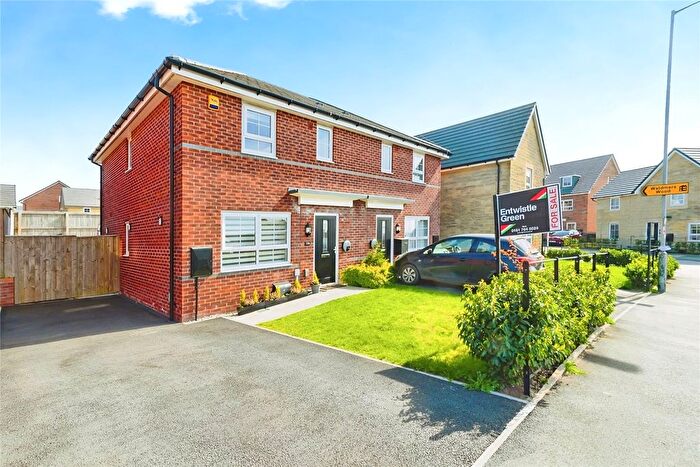 3 Bedroom Semi-Detached House For Sale In Walmersley Old Road, Walmersley, Bury, Greater Manchester, BL9