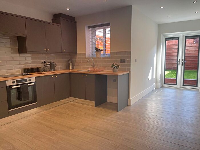 3 Bedroom Property To Rent In Hugh Street, Castleford, WF10