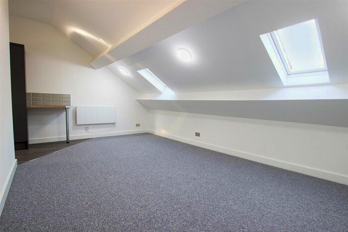 1 Bedroom Flat To Rent In Rakes Bridge, Lower Darwen, Darwen, BB3