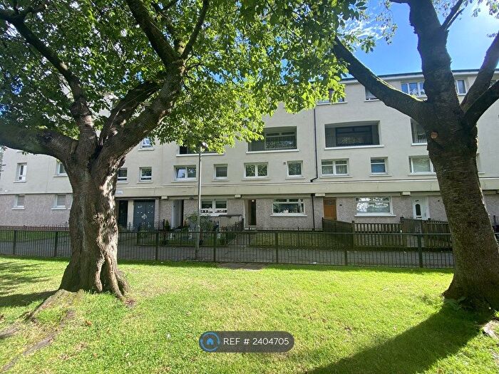 4 Bedroom Maisonette To Rent In Hmo Glenfinnan Drive, Glasgow, G20