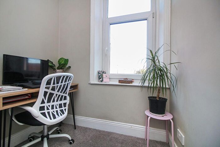 3 Bedroom Terraced House For Sale In North View, Cullercoats, North Shields, NE30