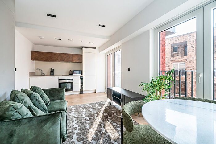 1 Bedroom Studio For Sale In Exchange Gardens, London, SW8