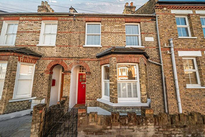 4 Bedroom Terraced House For Sale In St. Louis Road, London, SE27