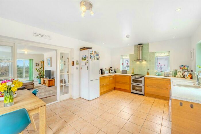 4 Bedroom Detached House For Sale In North End, Fulbeck, Grantham, Lincolnshire, NG32