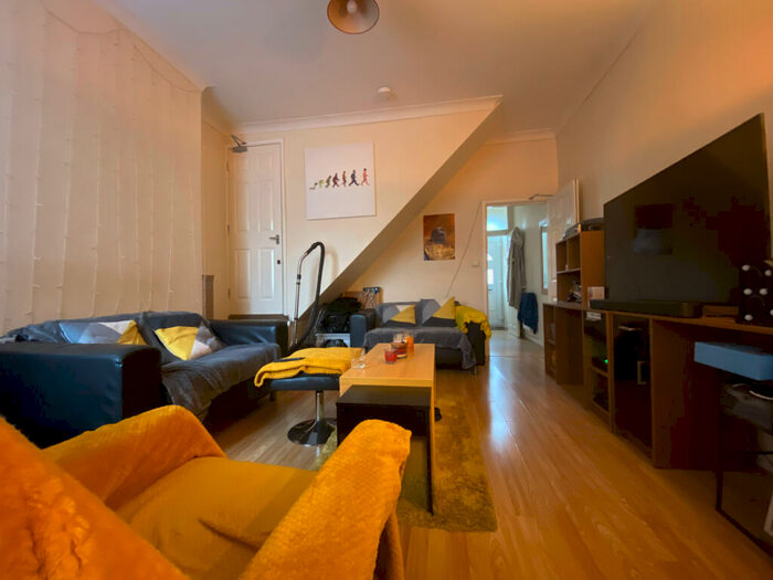 4 Bedroom Terraced House To Rent In Cyfarthfa Street, Roath, CF24