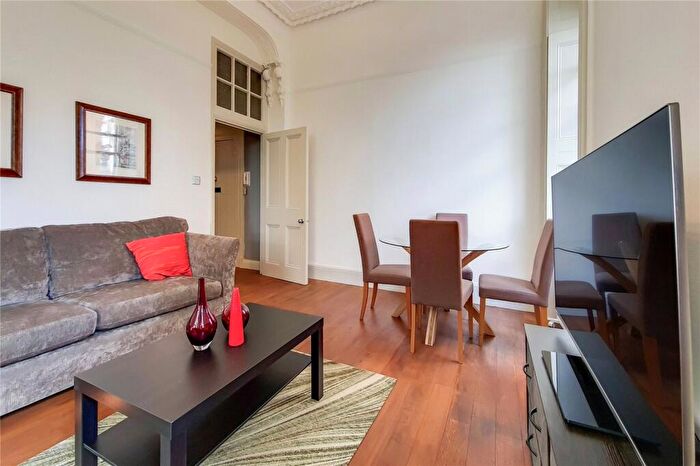 1 Bedroom Flat To Rent In College Court, College Crescent, NW3