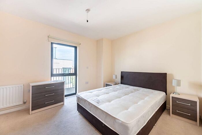 1 Bedroom Flat For Sale In Newman Close, Willesden Green, London, NW10