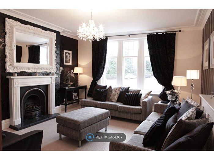 4 Bedroom Maisonette To Rent In Spring Grove, Harrogate, HG1