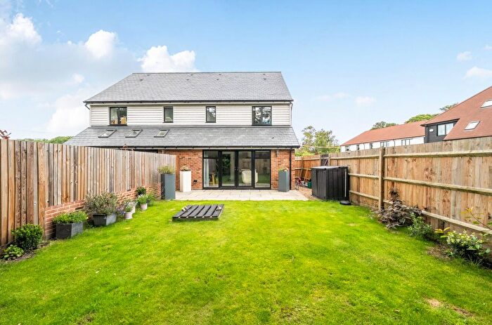3 Bedroom Semi-Detached House For Sale In The Slade, Lamberhurst, TN3