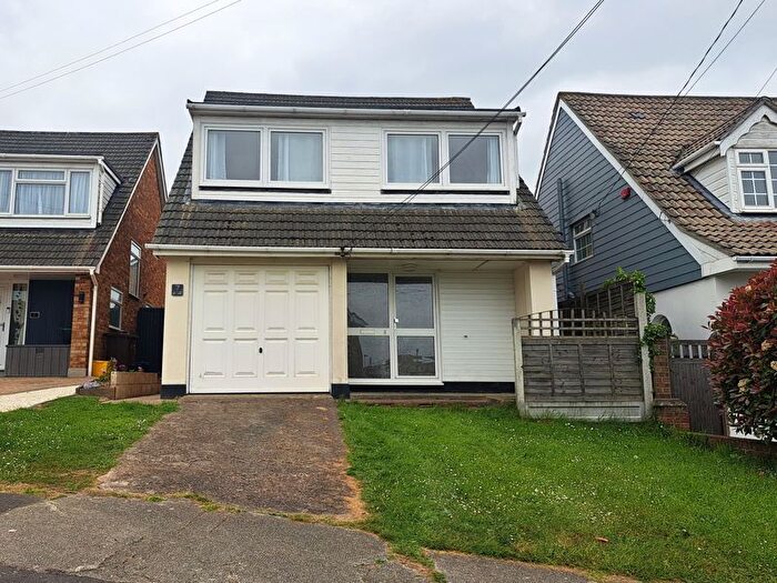4 Bedroom Detached House To Rent In Langford Crescent, Benfleet, SS7