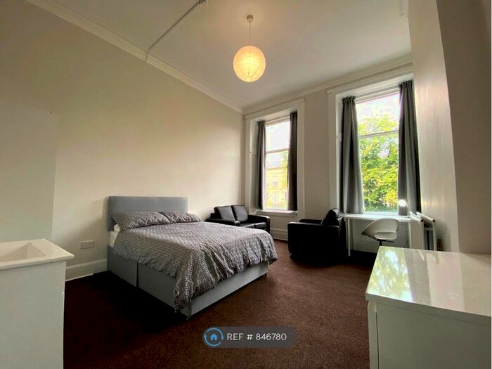 9 Bedroom Flat To Rent In Cecil Street, Glasgow, G12