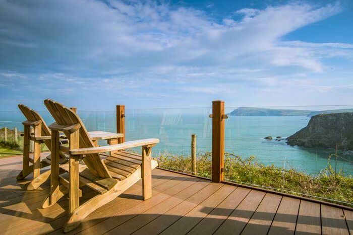 2 Bedroom Park Home For Sale In Fishguard Bay, SA65