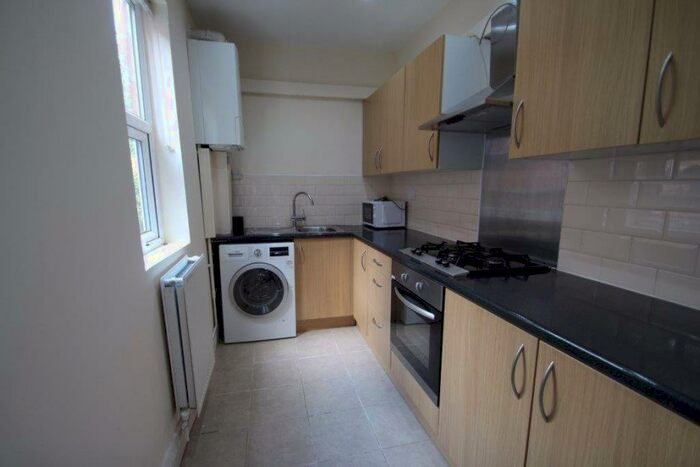 3 Bedroom Property To Rent In Wordsworth Road, Leicester, LE2