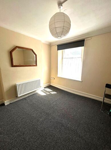 2 Bedroom Flat To Rent In North Luton Place, Cardiff, CF24