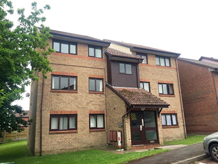 2 Bedroom Apartment To Rent In Alexandra Court, Bridport, DT6
