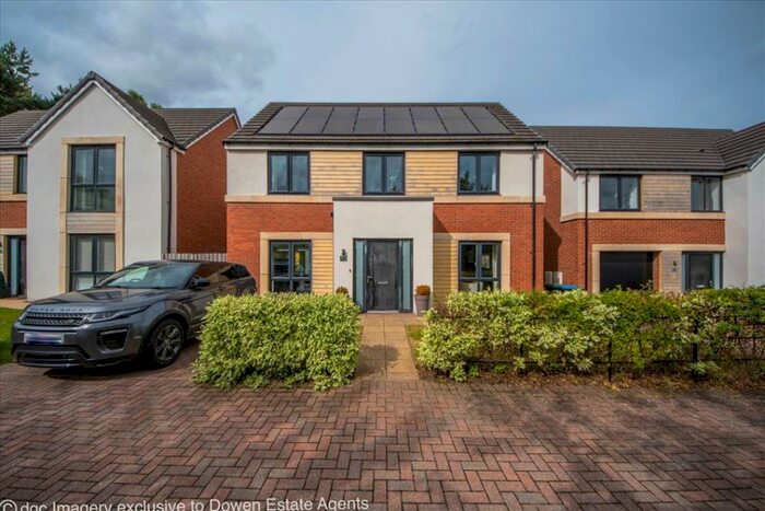 4 Bedroom Detached House To Rent In Woodridge, Langley Moor, Durham City, DH7