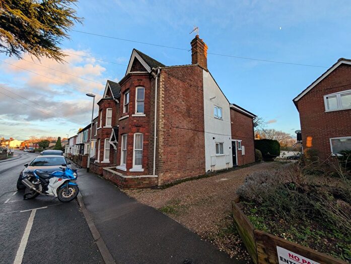 2 Bedroom Flat To Rent In Wing Road, Leighton Buzzard, LU7