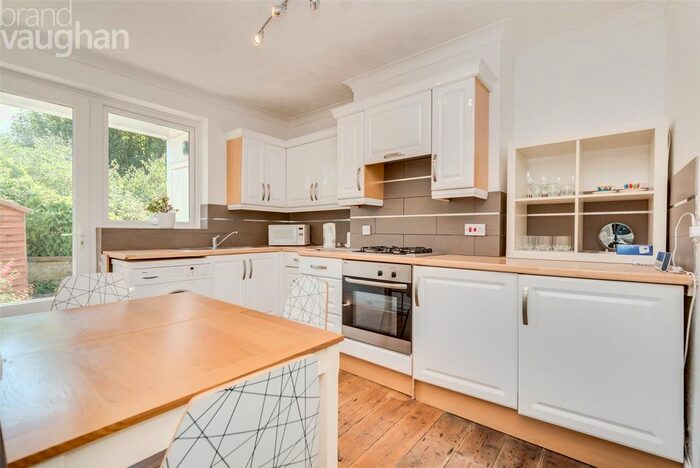 3 Bedroom Flat To Rent In Milner Road, Brighton, East Sussex, BN2