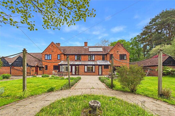 5 Bedroom Detached House For Sale In Gracious Pond Road, Chobham, Woking, Surrey, GU24
