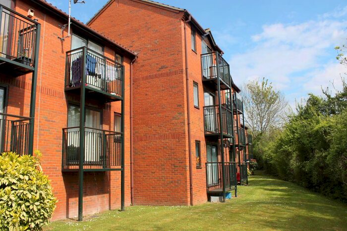 Studio To Rent In Wyatt Close, High Wycombe, HP13