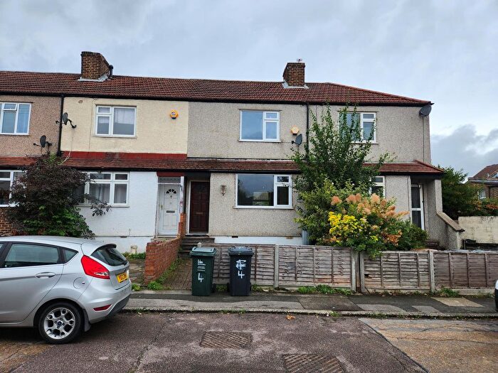 2 Bedroom Terraced House To Rent In Mildred, Dartford Kent, DA1