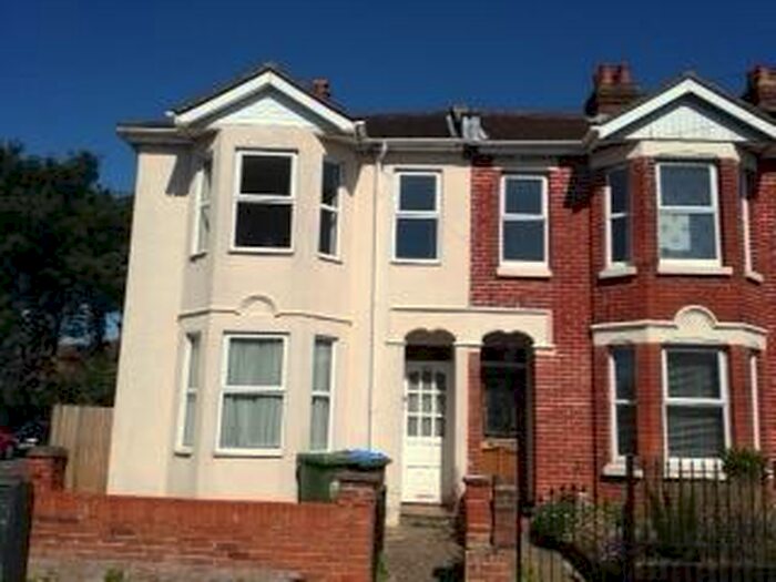 3 Bedroom House To Rent In Oakley Road, Shirley, SO16