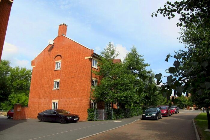 2 Bedroom Flat To Rent In William Lucy Way, Walton Manor, Oxford, OX2