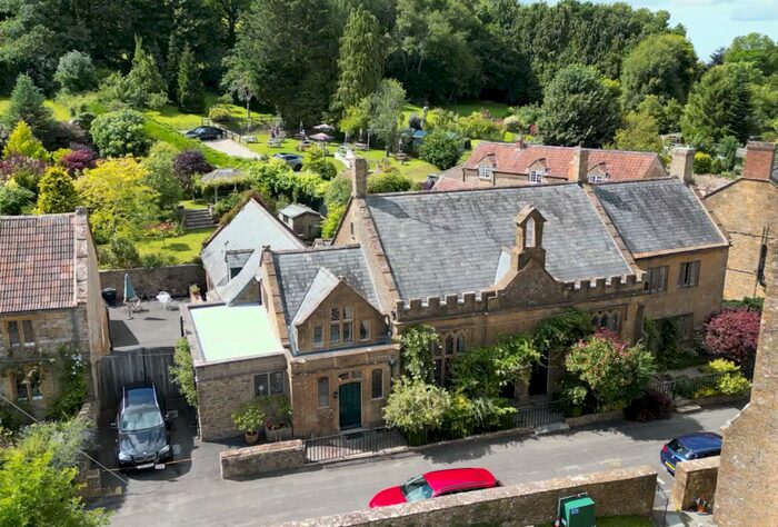 4 Bedroom Detached House For Sale In Bishopston, Montacute, Somerset, TA15