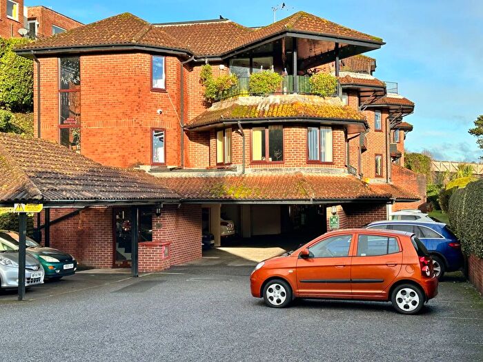 2 Bedroom Flat For Sale In Solsbro Road, Chelston, Torquay, TQ2