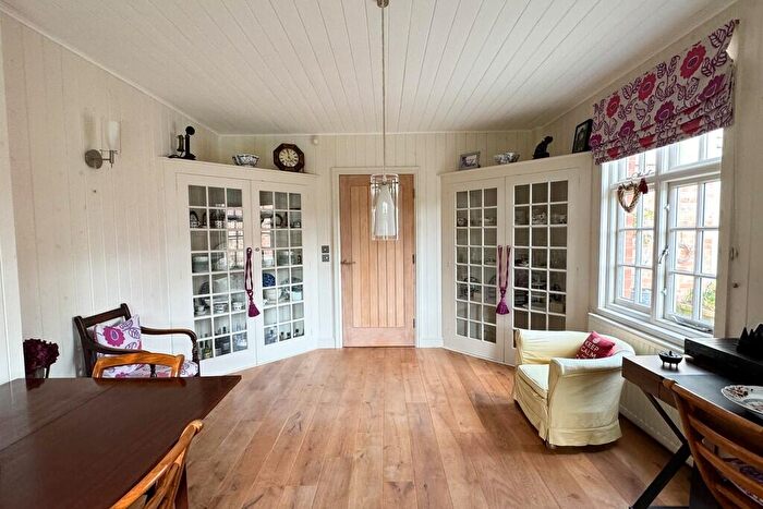 5 Bedroom Detached House For Sale In Hamilton Place, Melton Mowbray, LE13