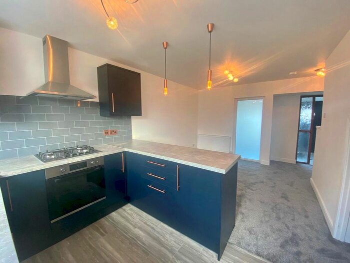 3 Bedroom Property To Rent In Croyde Avenue, Llanrumney, Cardiff, CF3