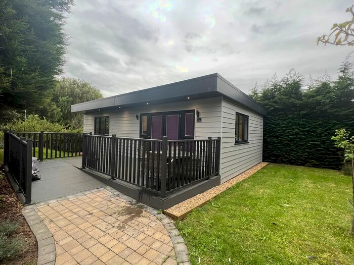 2 Bedroom Property To Rent In Gayton Road, King's Lynn, PE30