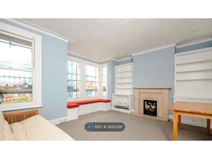 3 Bedroom Maisonette To Rent In Mexfield Road, London, SW15