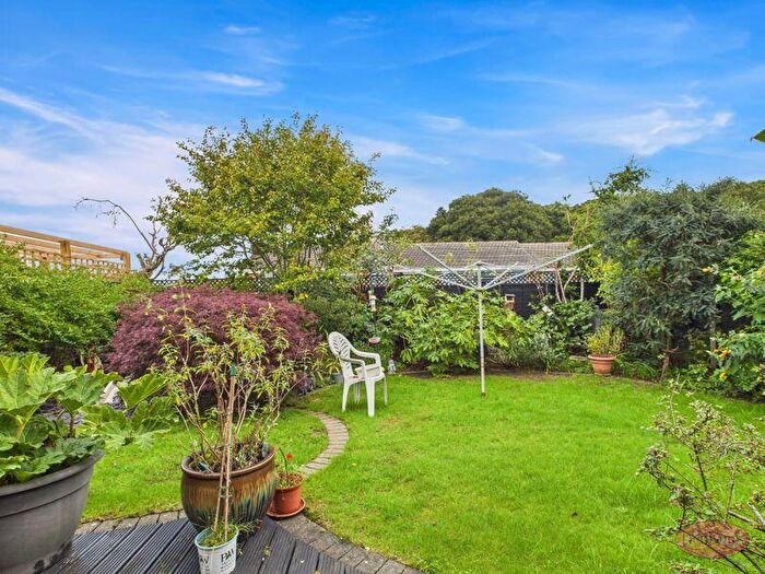 2 Bedroom Detached Bungalow For Sale In Mountbatten Close, Christchurch, BH23
