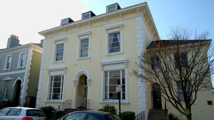 1 Bedroom Flat To Rent In Montpellier Grove, Cheltenham, GL50