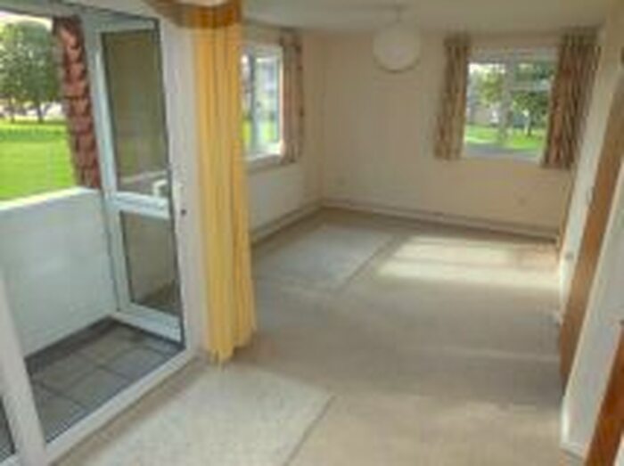 2 Bedroom Flat To Rent In Boughey Place, Lewes, BN7