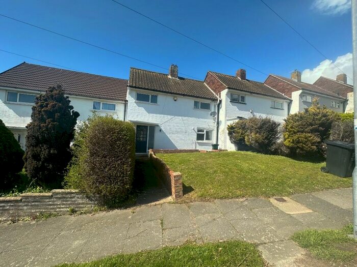 3 Bedroom Terraced House To Rent In Cowley Drive, BN2