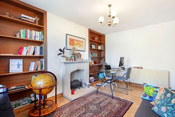 1 Bedroom Flat To Rent In Verity House, Abercorn Place, NW8