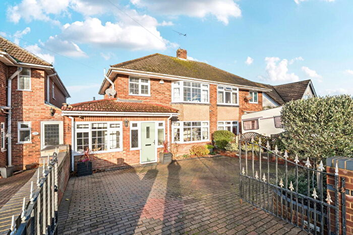 4 Bedroom Semi-Detached House For Sale In Beautifully Extended Family Home - Maidstone Road, ME8