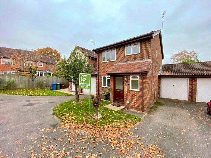 3 Bedroom Semi-Detached House To Rent In Westmorland Drive, Warfield, Bracknell, Berkshire, RG42