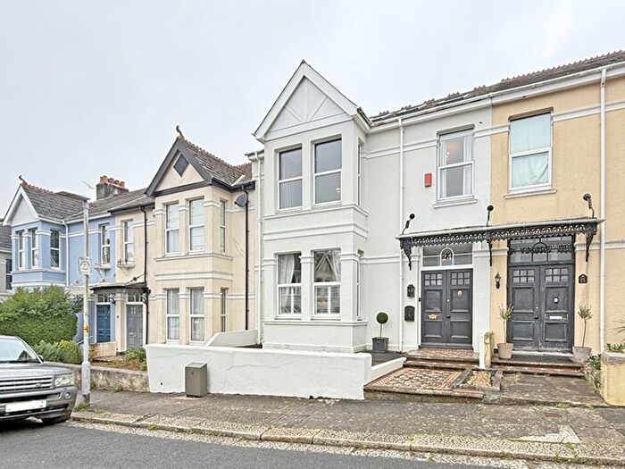 5 Bedroom Terraced House For Sale In Elphinstone Road, Peverell, Plymouth, PL2