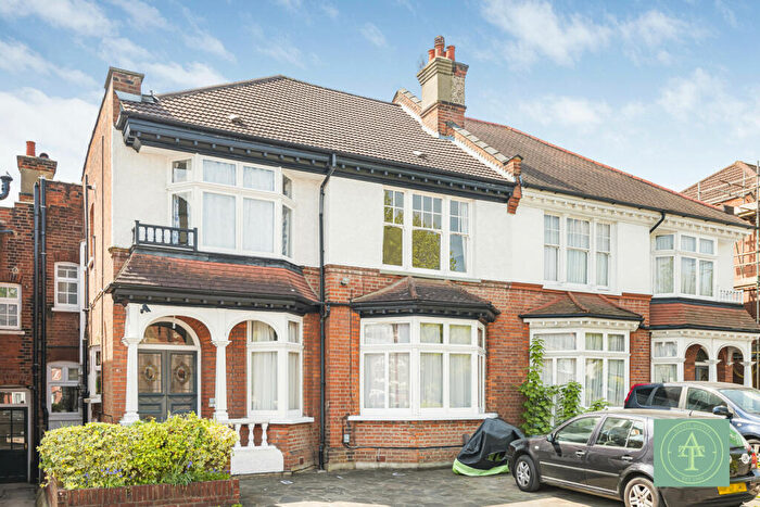 1 Bedroom Flat To Rent In Station Road, N21