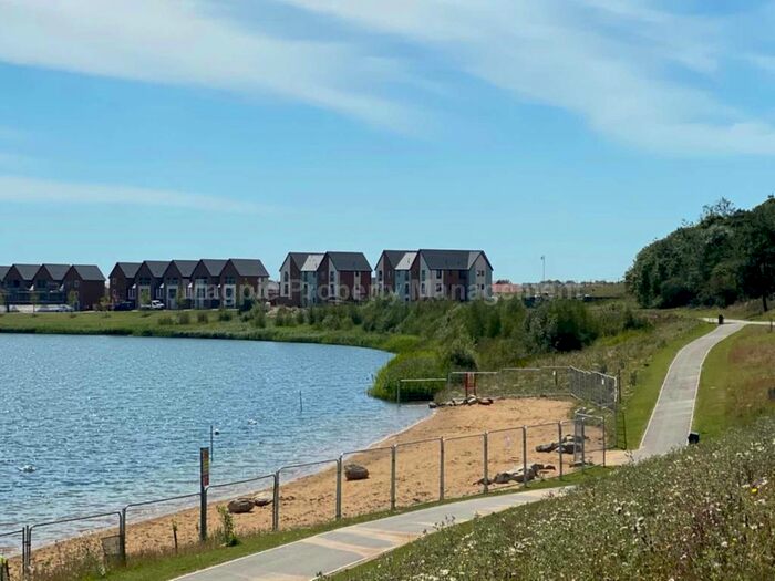 2 Bedroom Flat To Rent In Berrington View, Lakeside Edge, PE7