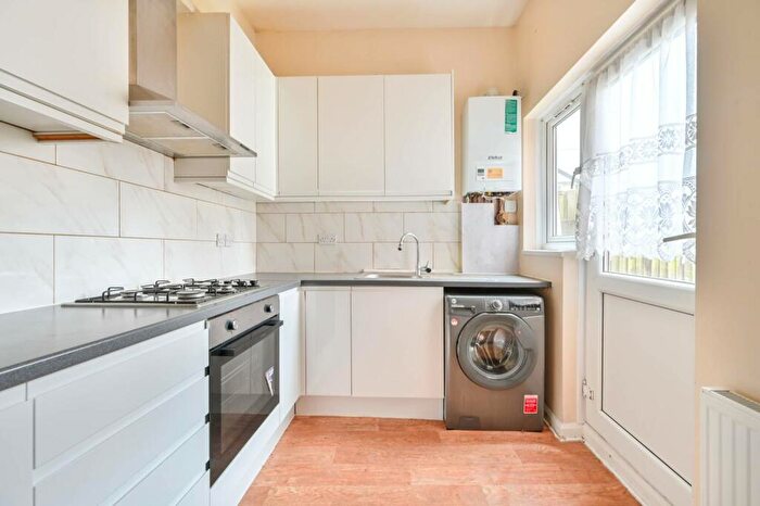 2 Bedroom Flat For Sale In London Road, Wembley, HA9