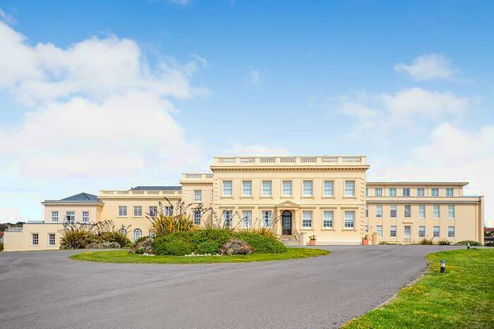 2 Bedroom Ground Flat To Rent In College Road, Seaford, East Sussex, BN25