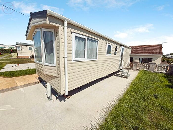 2 Bedroom Park Home For Sale In South Road, Brean, Burnham-On-Sea, TA8